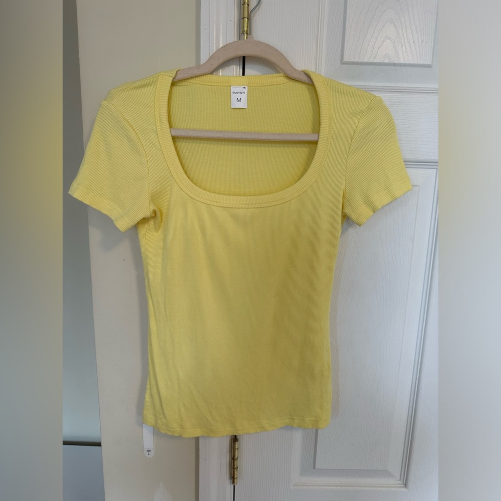 Women’s yellow scoop neck tee